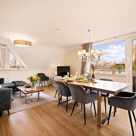 Ferien-Apartment Eisvogel Im Naturschutzgebiet Mit Privatstrand Friedrichshafen Bagian luar foto
